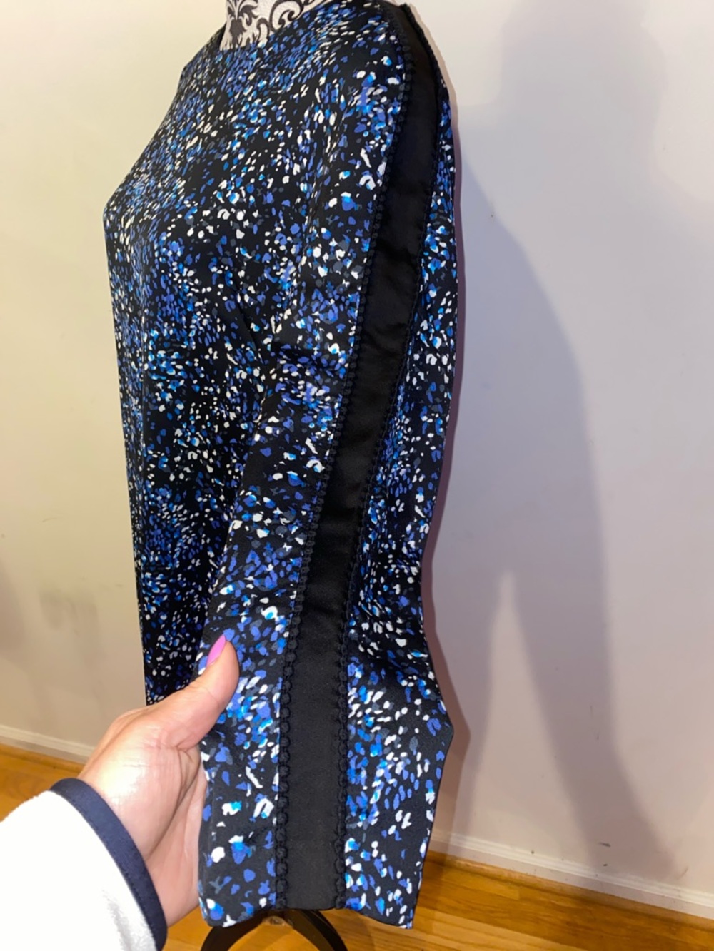 NWT! Banana Republic Black, Blue and White Speckled Long Sleeve Dress Size 10P - Picture 6 of 14